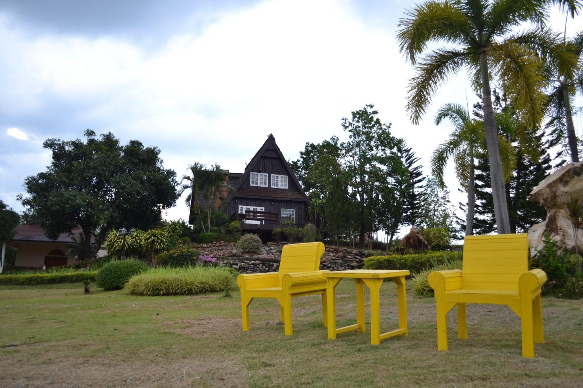 Touch Star Resort - Doi Inthanon Чомтонг Екстер'єр фото