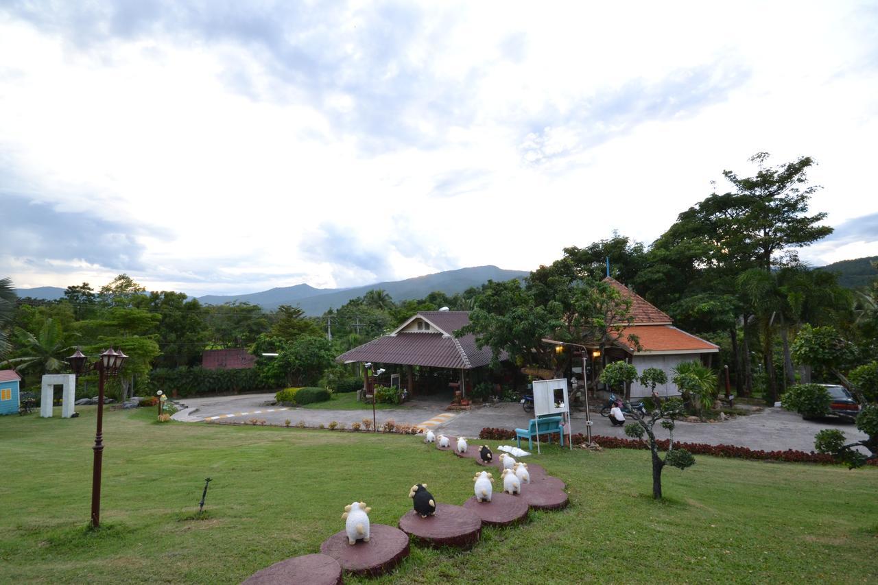 Touch Star Resort - Doi Inthanon Чомтонг Екстер'єр фото