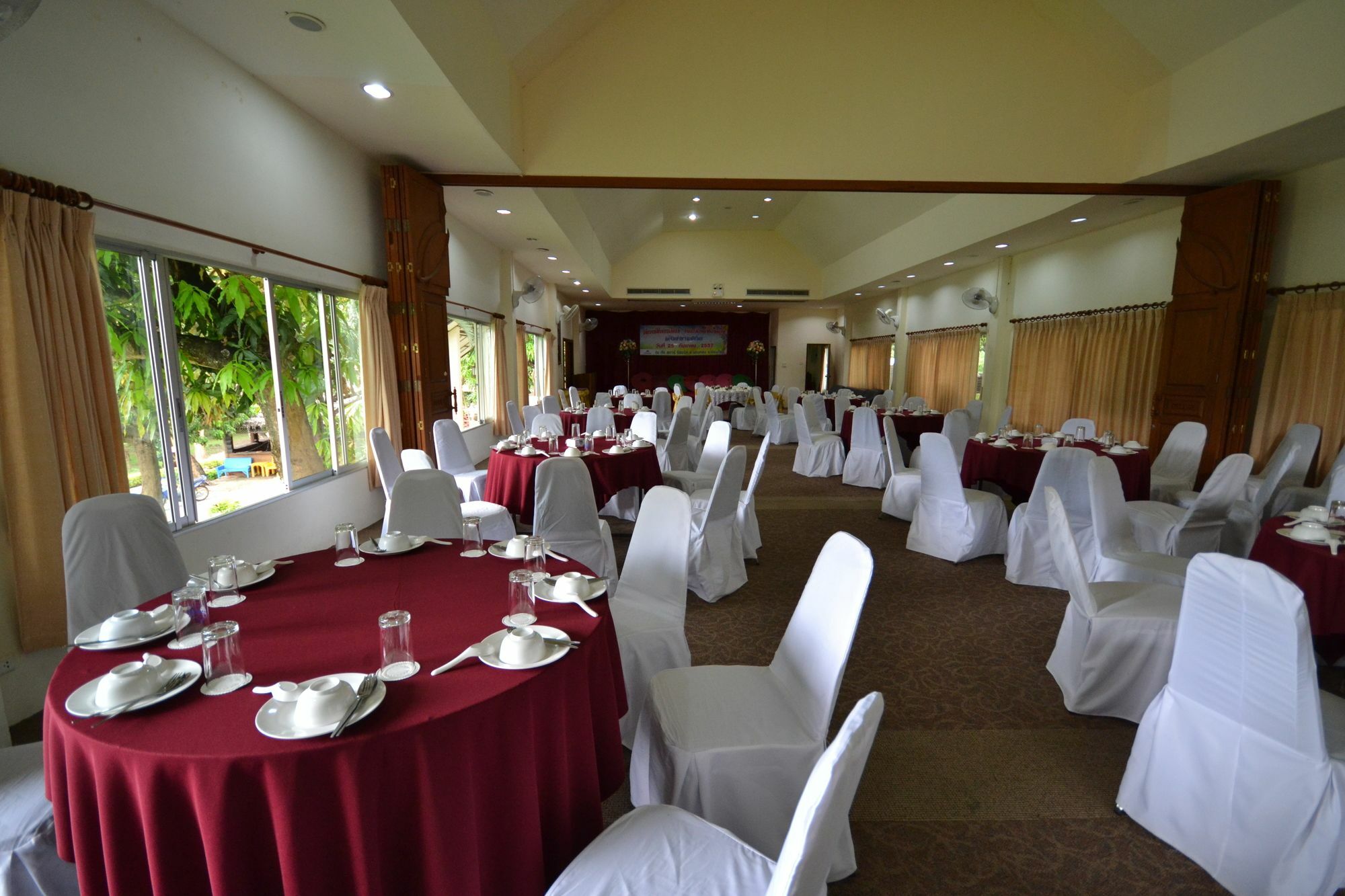 Touch Star Resort - Doi Inthanon Чомтонг Екстер'єр фото