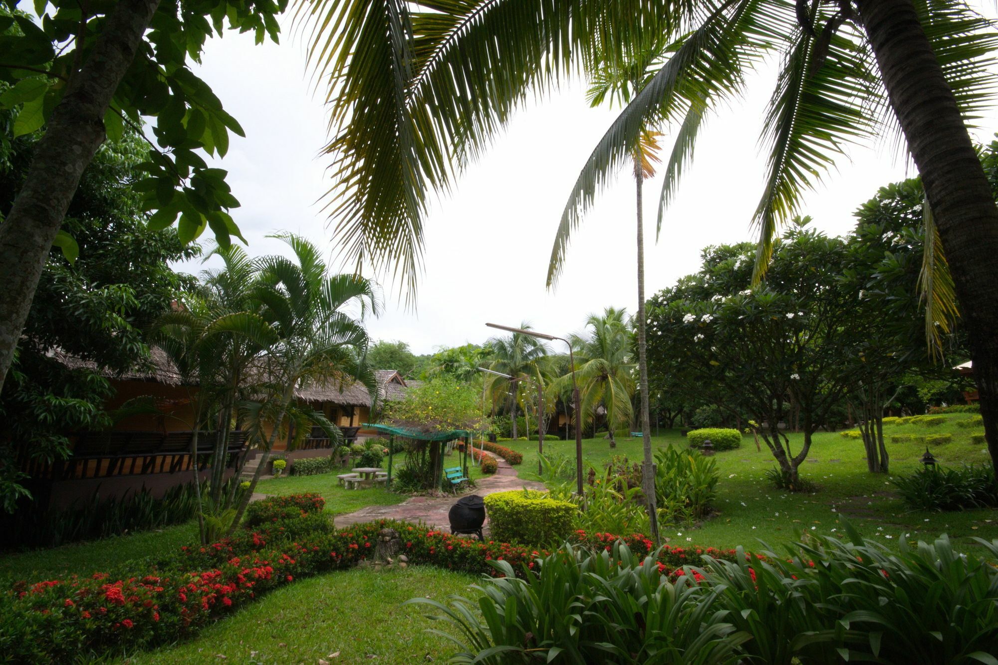 Touch Star Resort - Doi Inthanon Чомтонг Екстер'єр фото