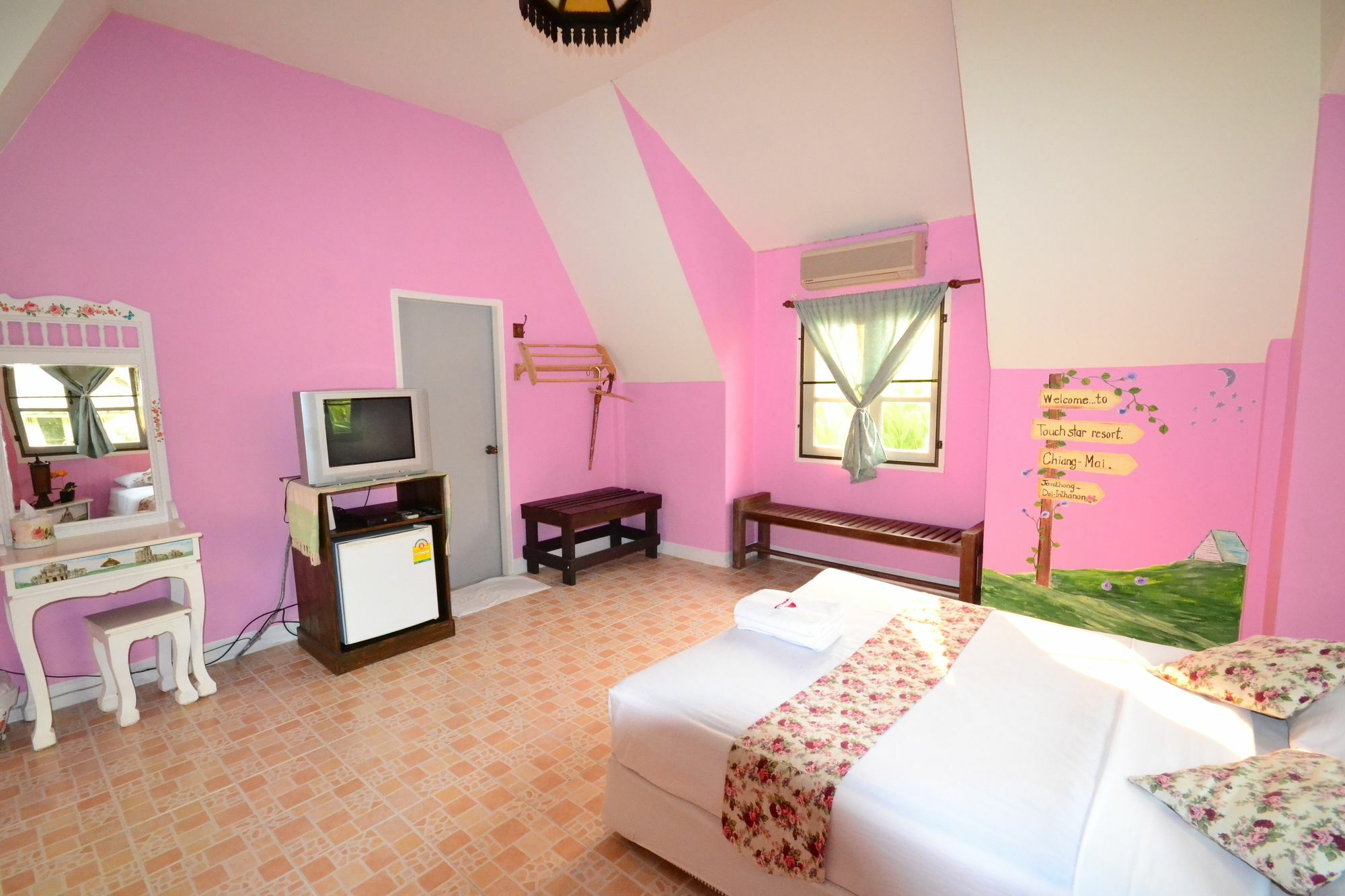 Touch Star Resort - Doi Inthanon Чомтонг Екстер'єр фото